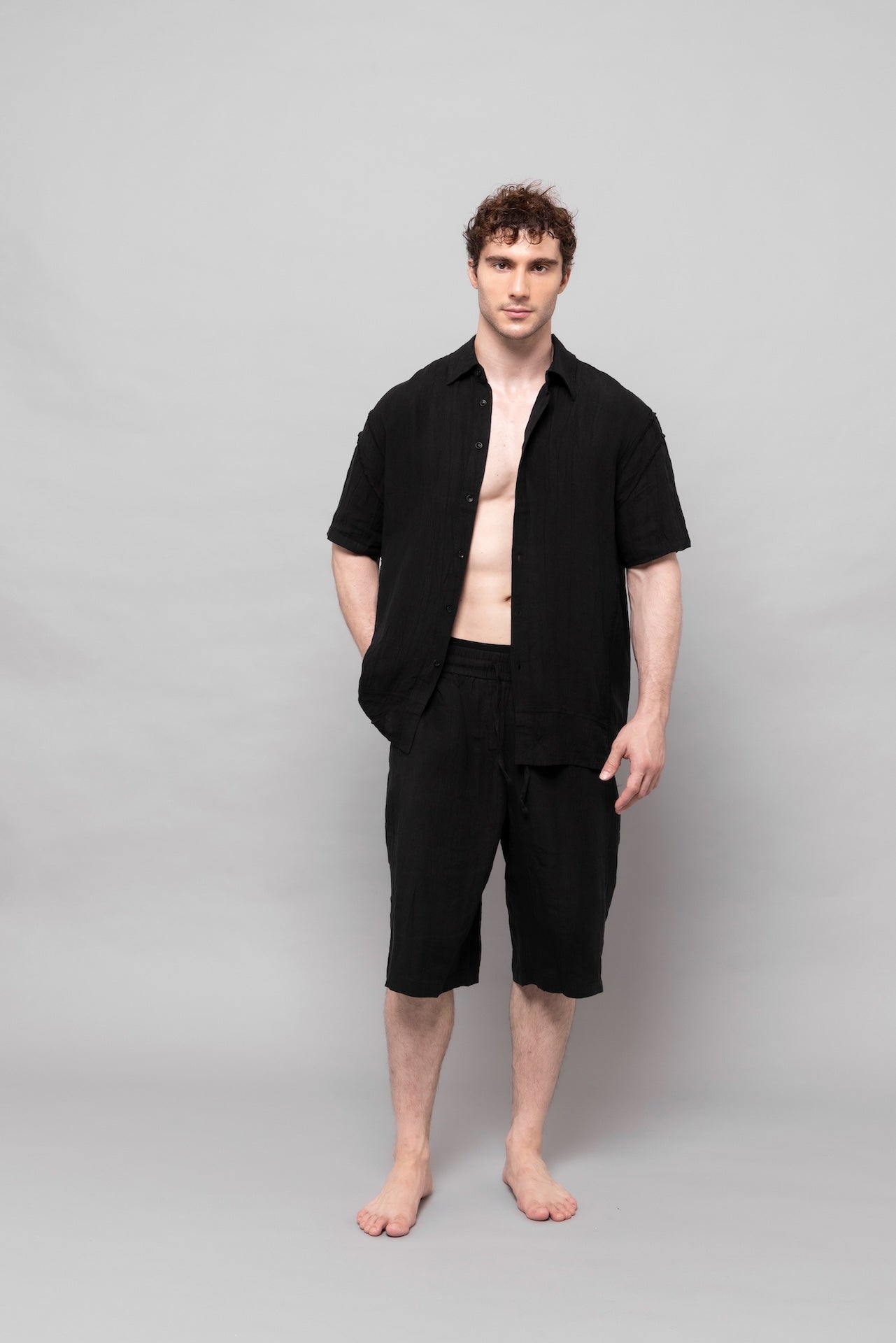 Detail Linen Shirt in Black