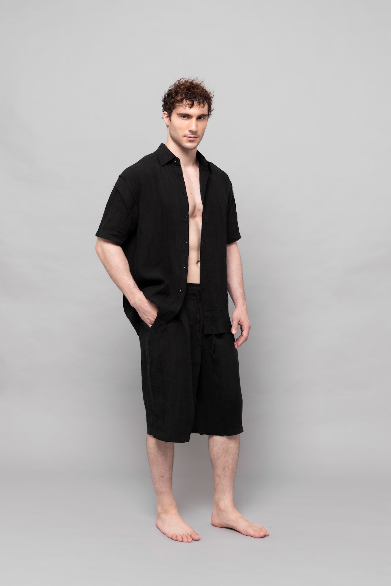 Detail Linen Shirt in Black