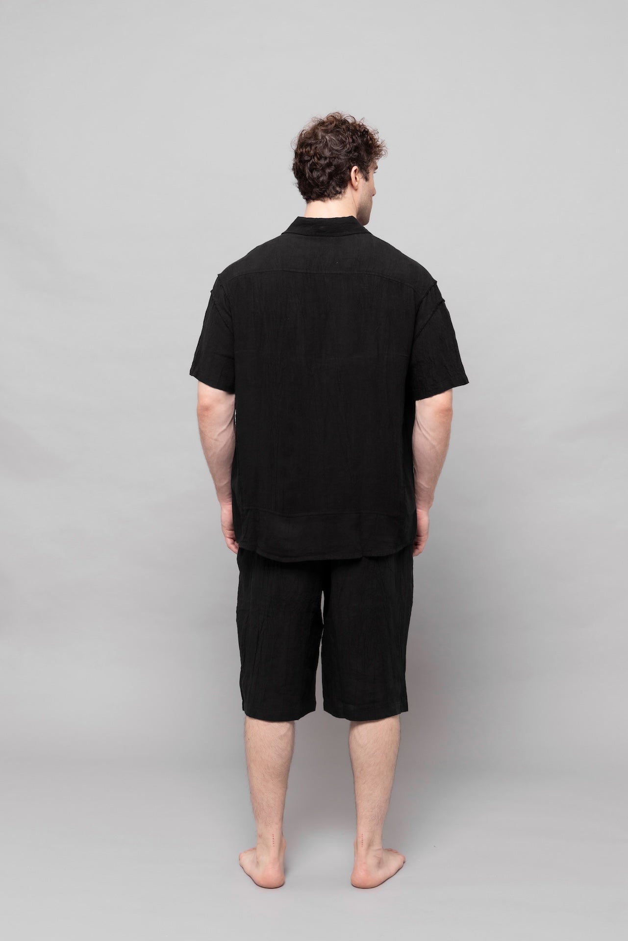 Detail Linen Shirt in Black