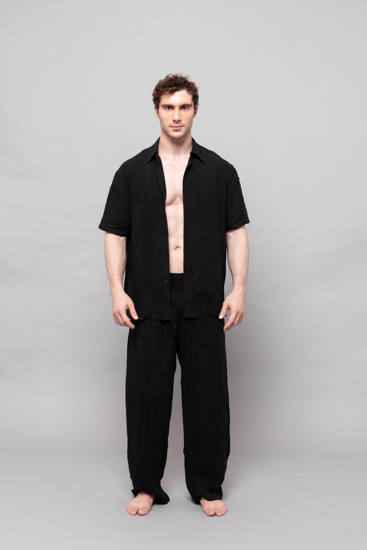 Detail Linen Shirt in Black