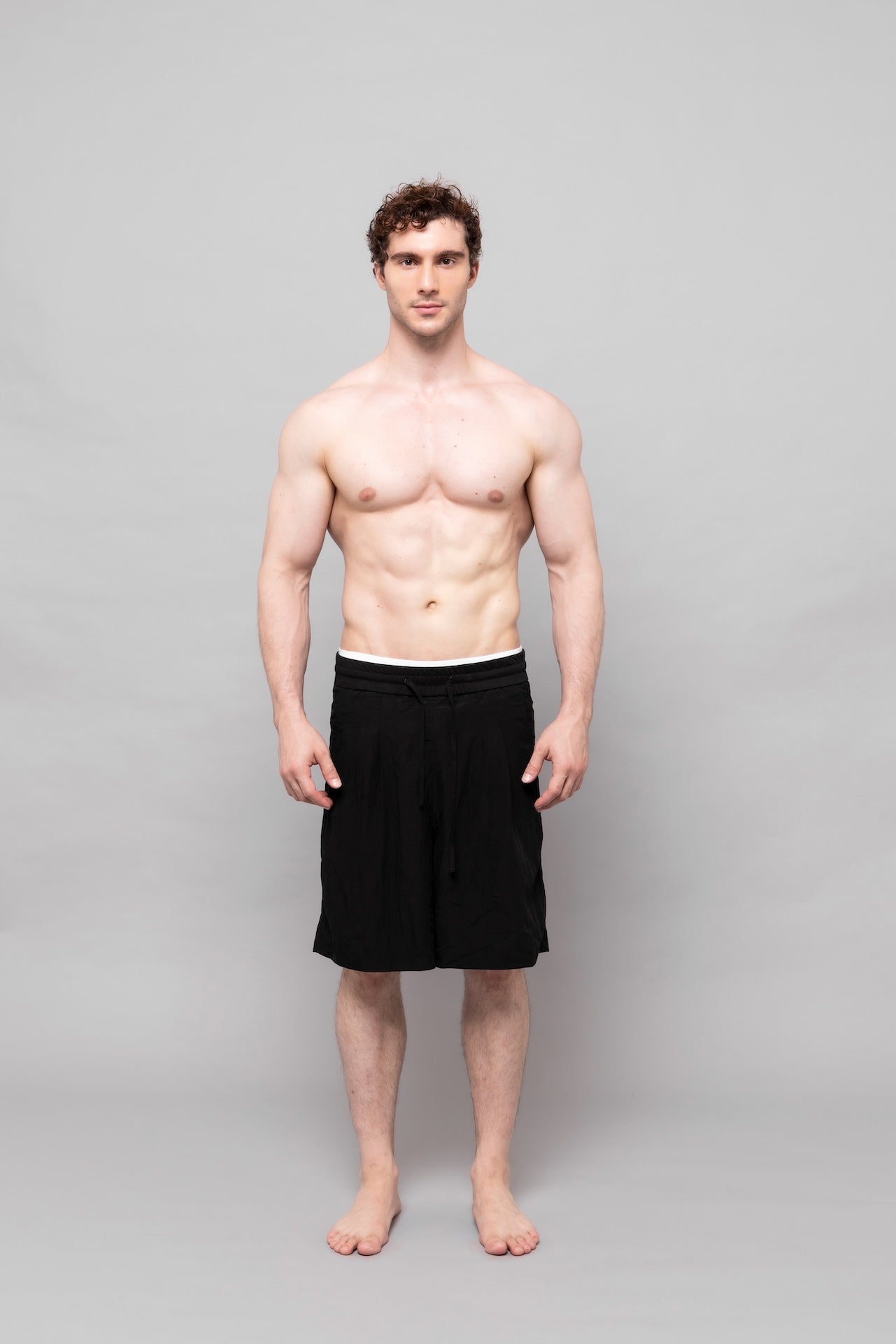 Fluid Cupro Short in Black