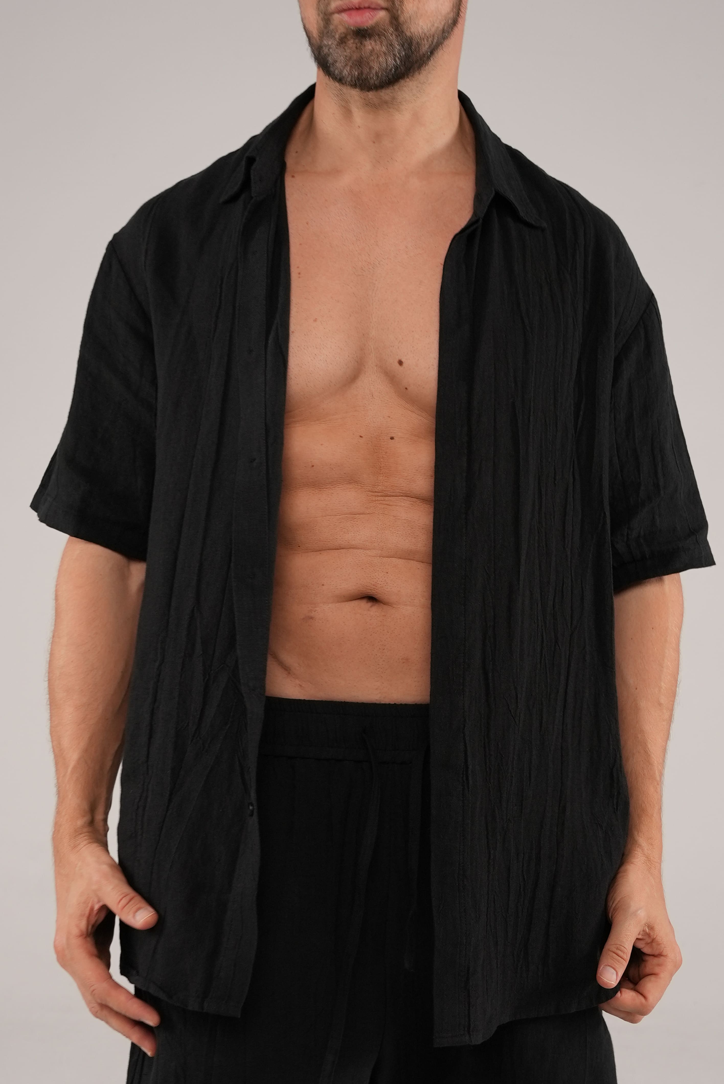 Light Linen Shirt in Black
