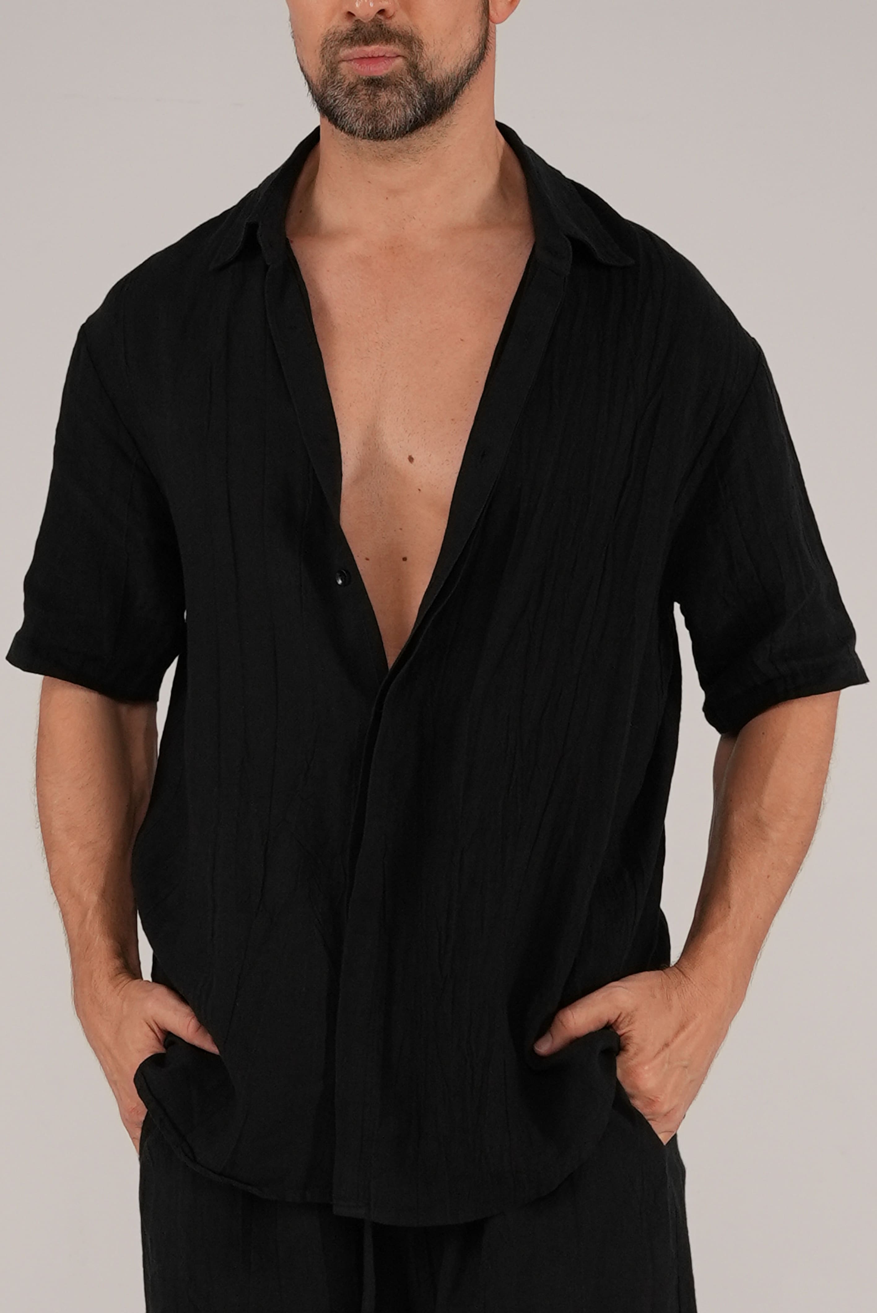 Light Linen Shirt in Black