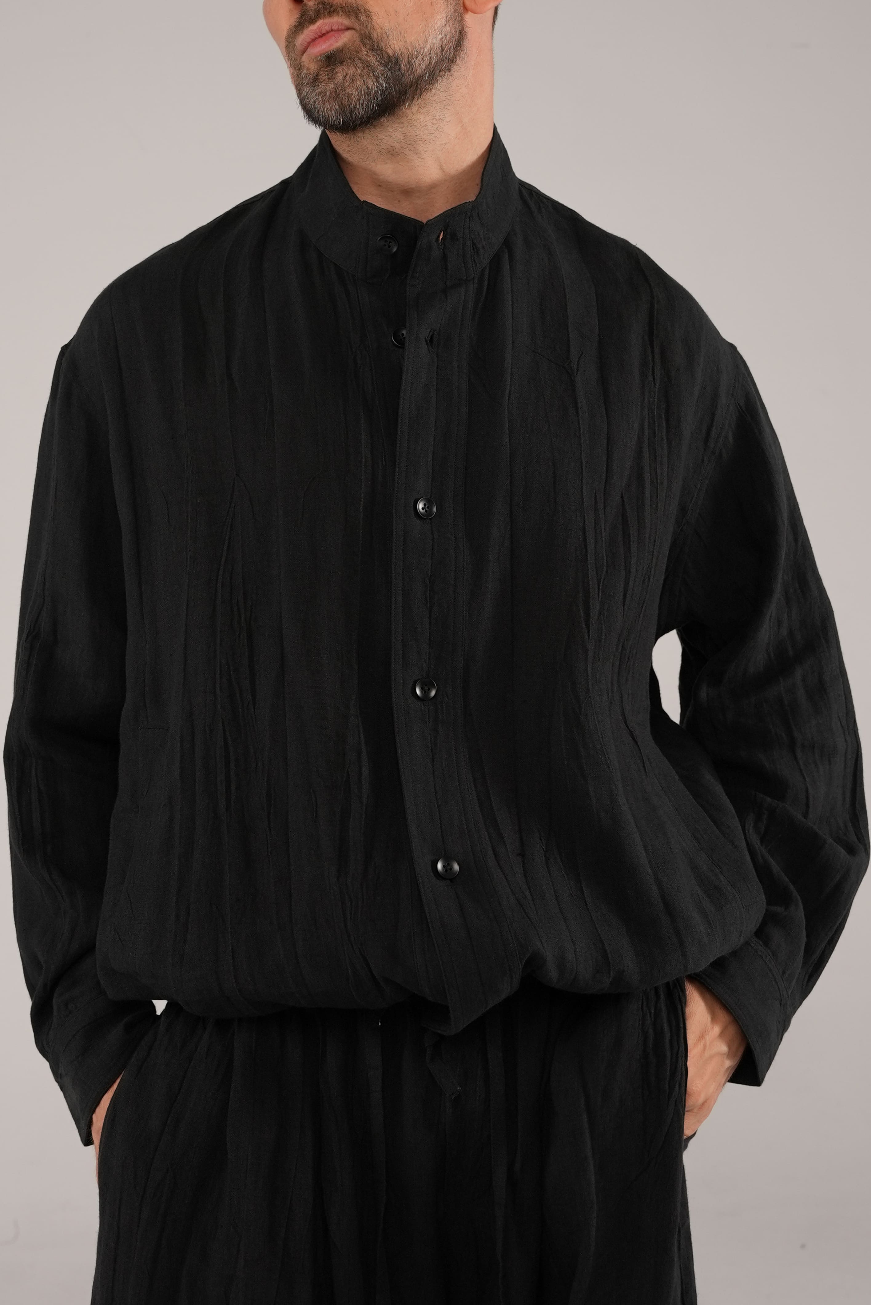 Clean Linen Shirt in Black