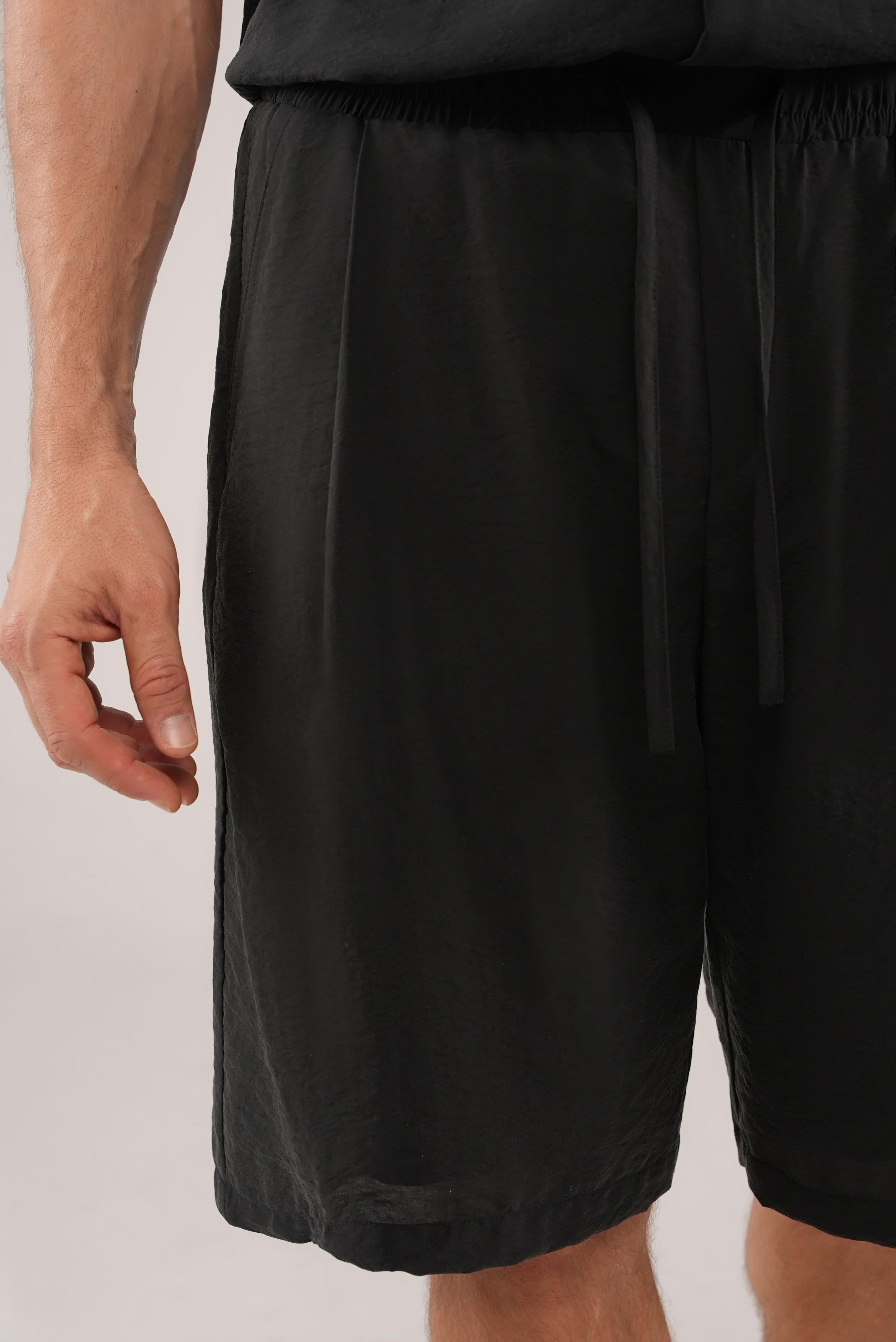 Fluid Cupro Shorts in Black